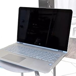 Silver hp Dell laptop